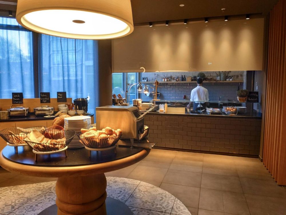 Breakfast Buffet Steigenberger Munich - an honest review by Fernwehsarah