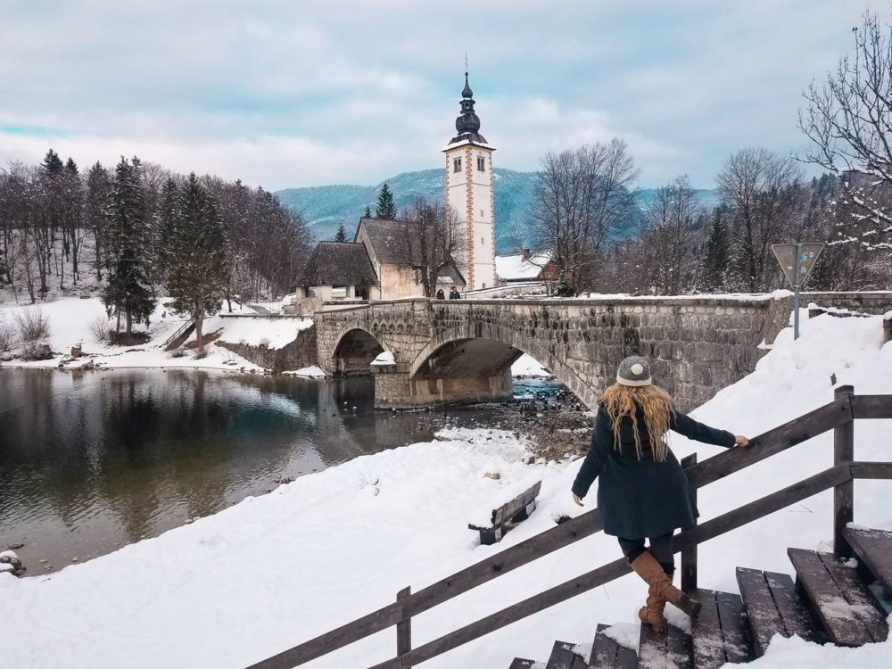 Lake Bohinj in Wintertime - find the best ski resorts in Slovenia - the ultimate guide to skiing in Slovenia