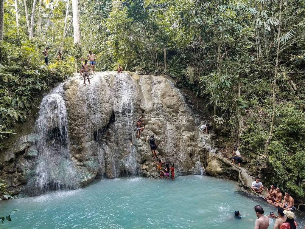 Lugnason / Zodiac Falls Siquijor Island Philippines Waterfalls