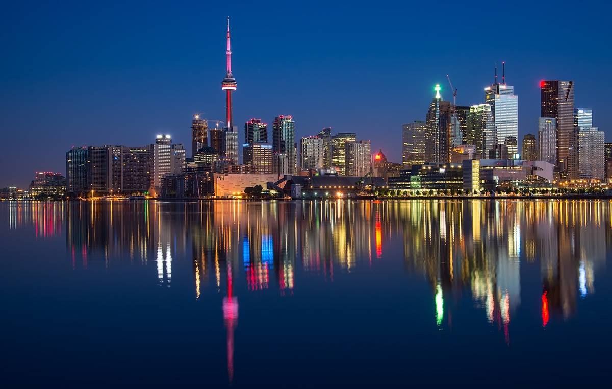 Top Must See Attractions Canada Toronto