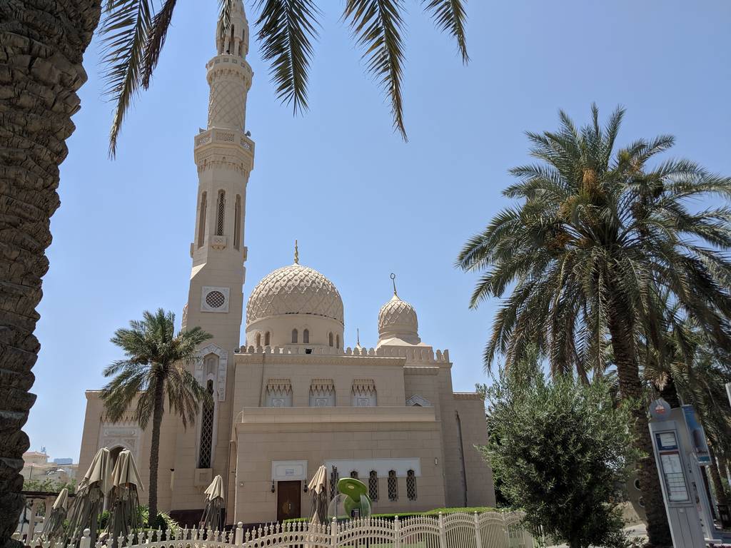 Jumeirah Mosque Dubai - a must see!