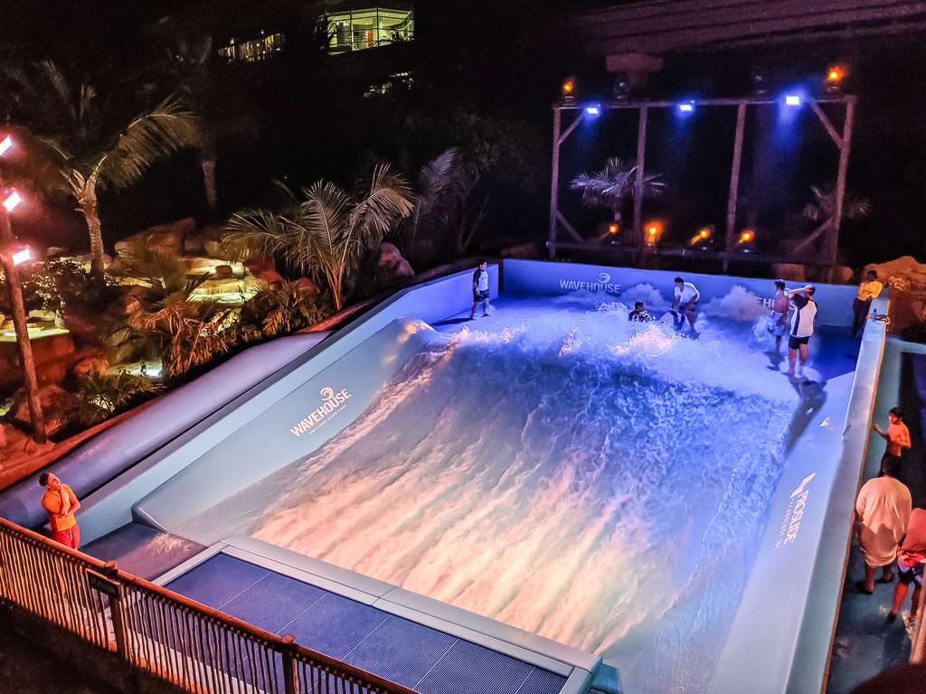 Dubai Ladies nights tuesdays
