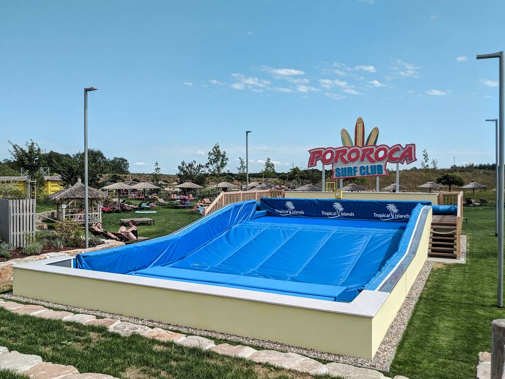Pororoca Surf Club Flow Rider at Tropical Islands Berlin