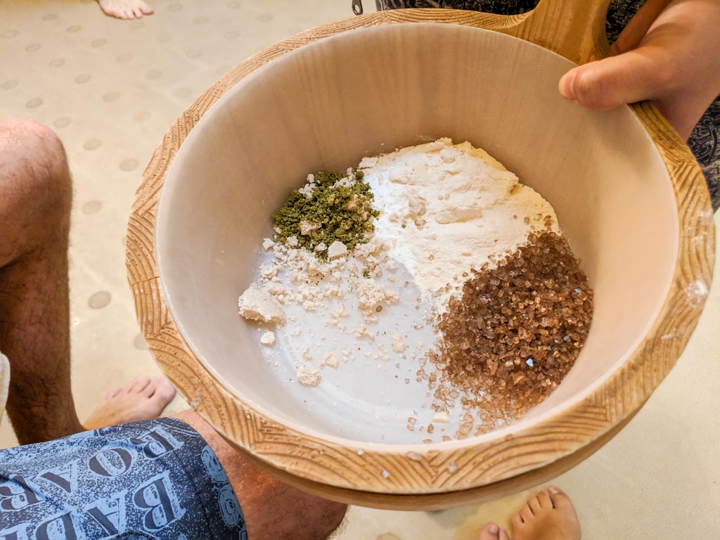 Ingredients that will go into the bathtub: yeast, malt, hops and beer bath salt
