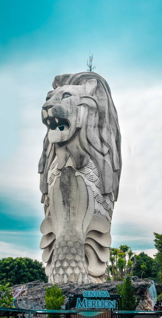 Sentosa Merlion Singapore - one of the best places to see in three days in Singapore