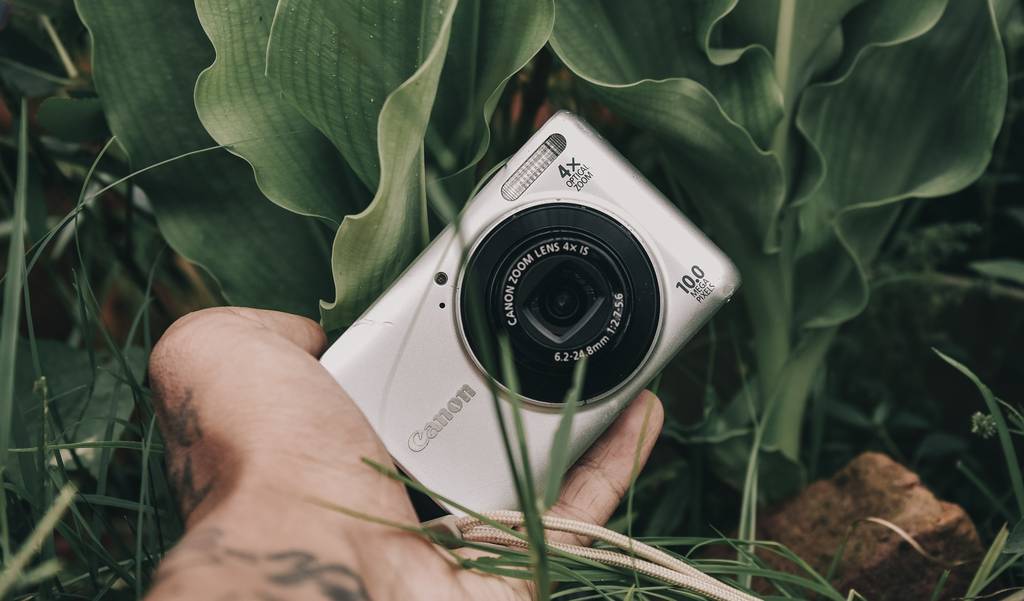 Canon point and click compact camera - one of the best cheap cameras for Instagram