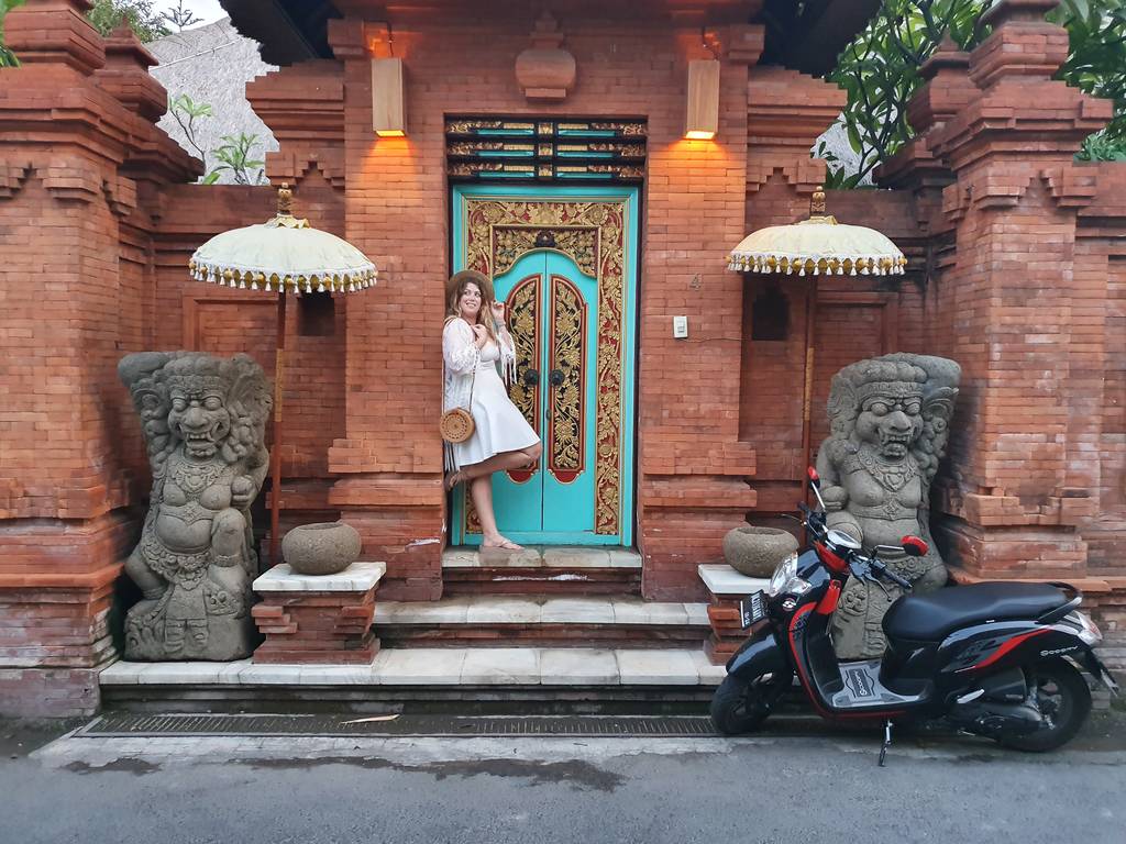 Standing Instagram Pose for Girls