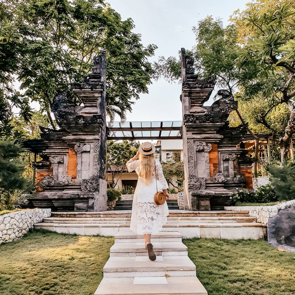 Standing Instagram Pose for Girls