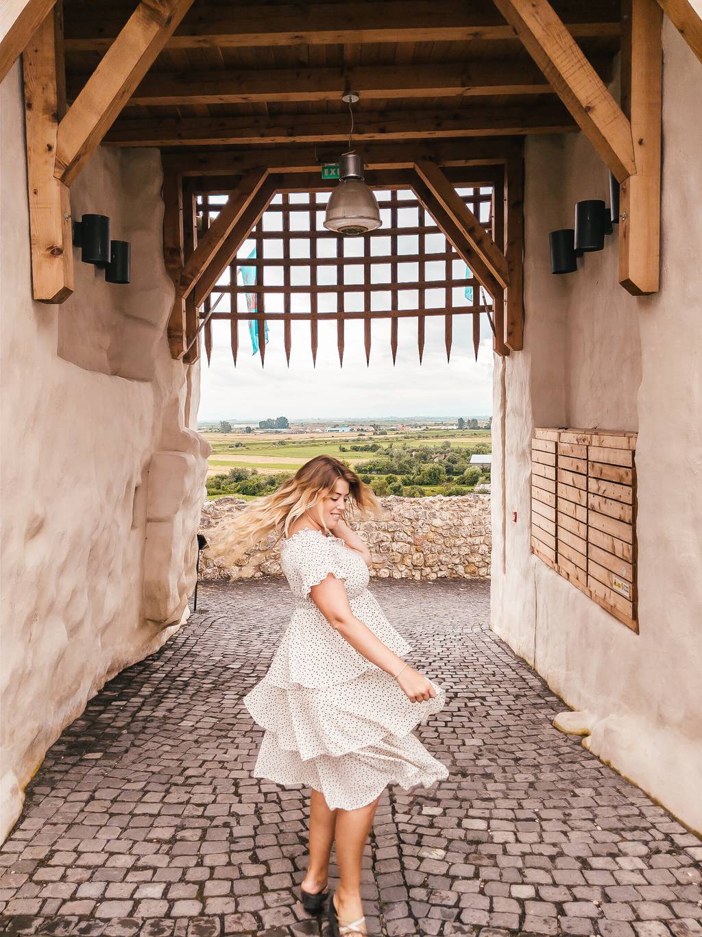 Moving Poses for Instagram